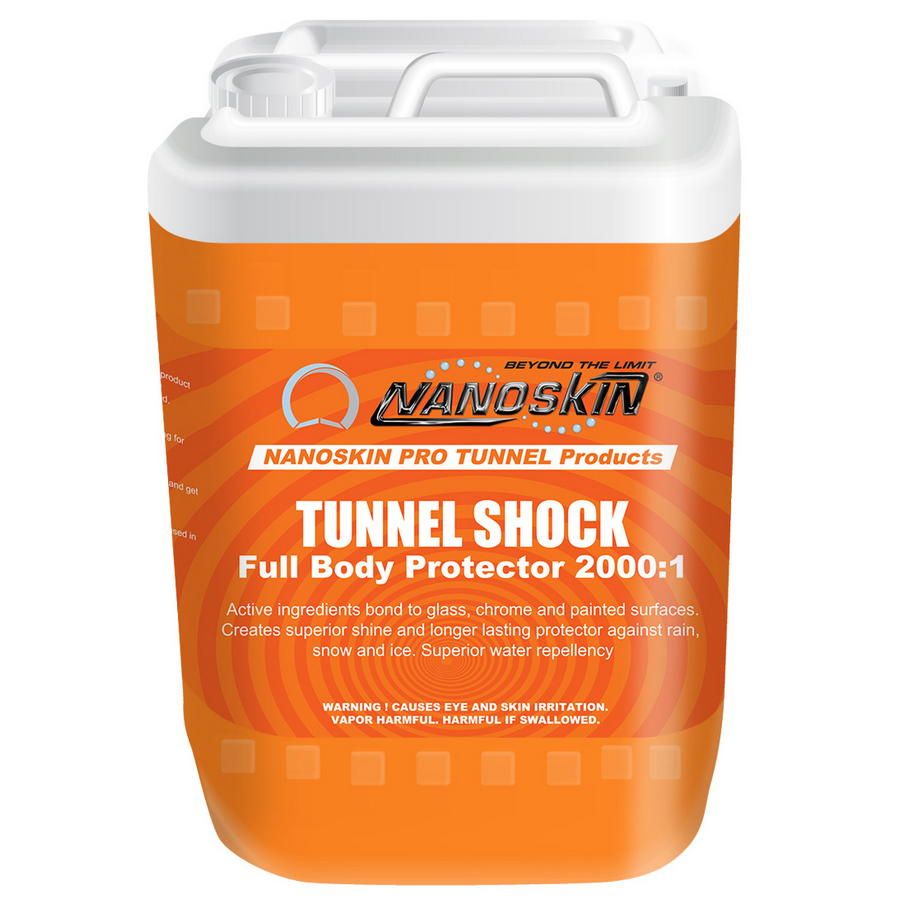 • Economical<br> • Provides Excellent Shine <br>• Silicone Free <br>• Hot Water Compatible <br>• Low Viscosity <br>• Use at dilutions up to 2000:1 <br>• Produces a high quality shine on all vehicle surfaces <br>• Will not smear or streak glass surfaces <br>• May be used with hot water to increase performance qualities <br>• Thinned formulation allows for easy dispensing of concentrate <br>• Active ingredients bond to glass, chrome and painted surfaces 